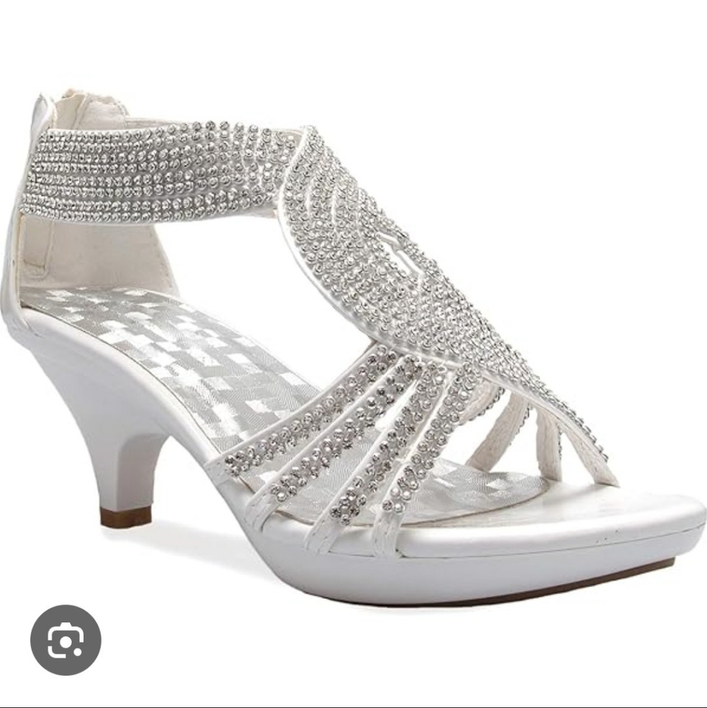 NWT! Fall Glam Rhinestone Olivia K White Dress Sandal Low Heel Wedding Shoe 8 - Picture 11 of 17